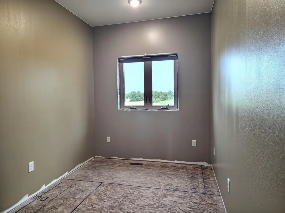 16435 26th St NE New London, MN 56273