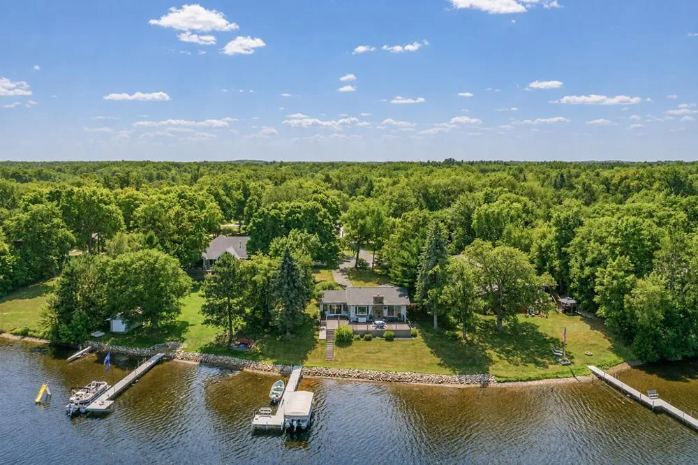 21724 Beach Road Deerwood, MN 56444