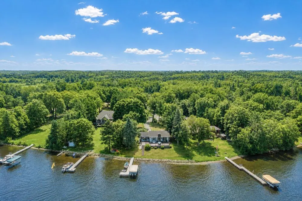 21724 Beach Road Deerwood, MN 56444