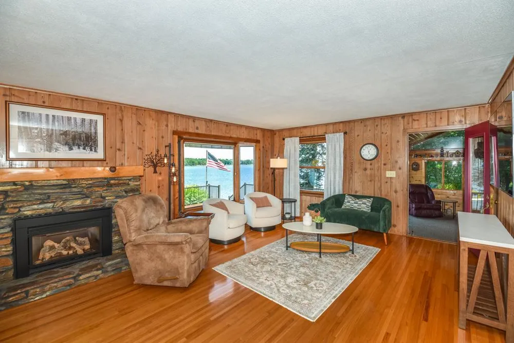 21724 Beach Road Deerwood, MN 56444