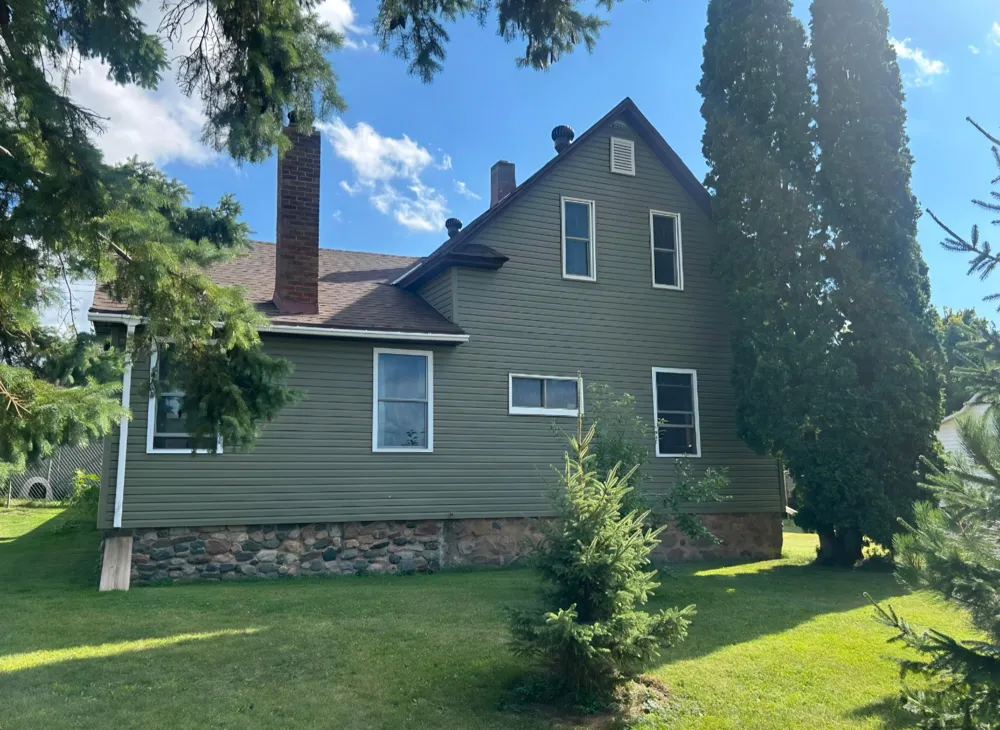 504 Corey Avenue Coleraine, MN 55722