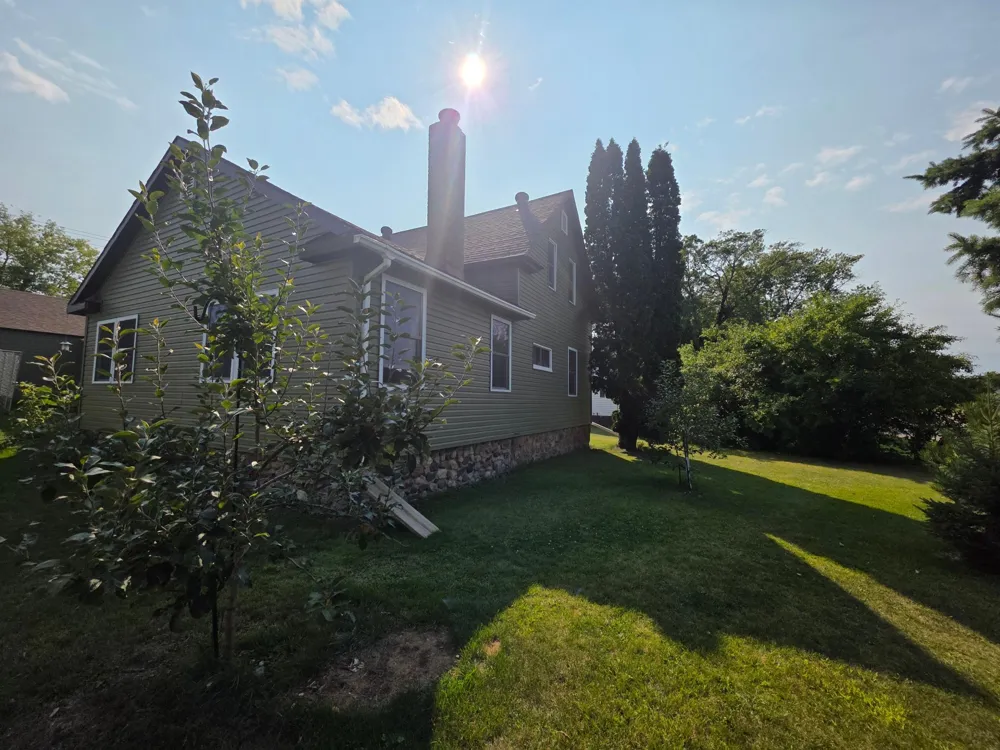 504 Corey Avenue Coleraine, MN 55722