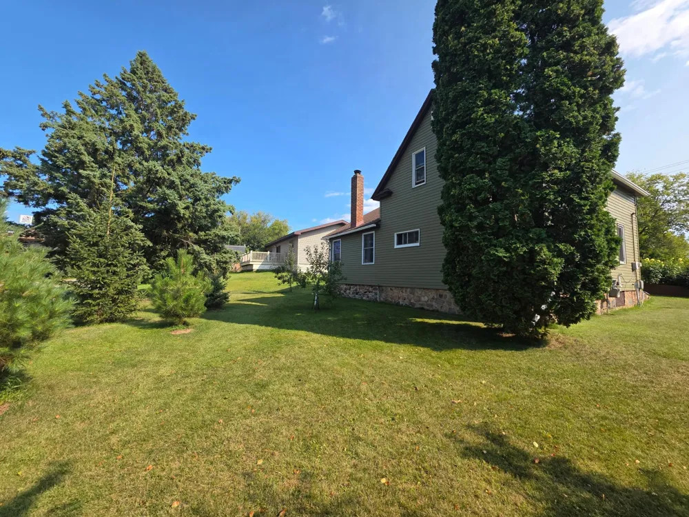 504 Corey Avenue Coleraine, MN 55722