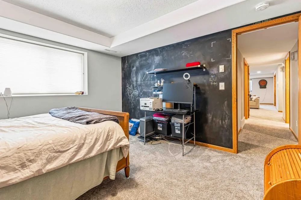 1622 3rd Street W West Fargo, ND 58078