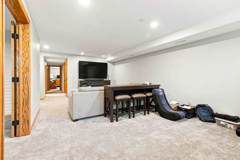 1622 3rd Street W West Fargo, ND 58078
