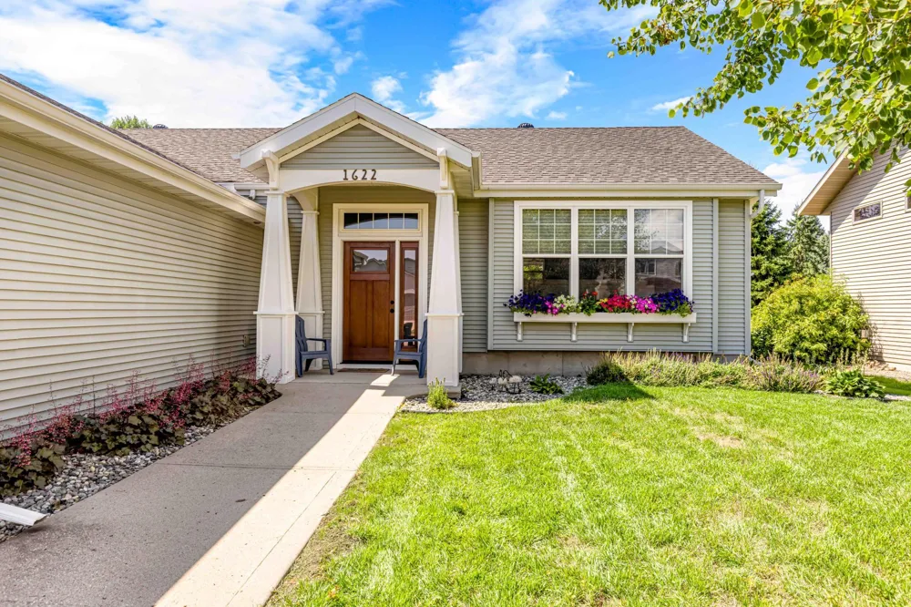 1622 3rd Street W West Fargo, ND 58078