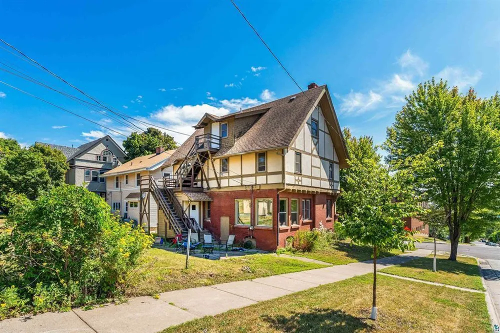 1801 E 2nd Street Duluth, MN 55812