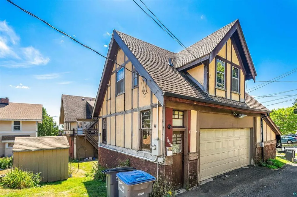 1801 E 2nd Street Duluth, MN 55812