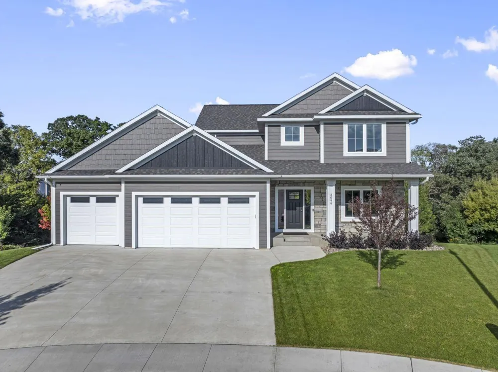 2098 Hagen Lane SW Rochester, MN 55902