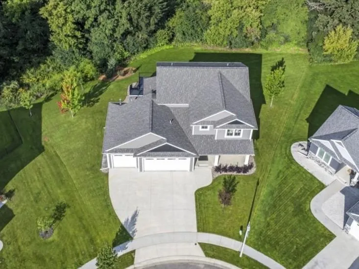 2098 Hagen Lane SW Rochester, MN 55902