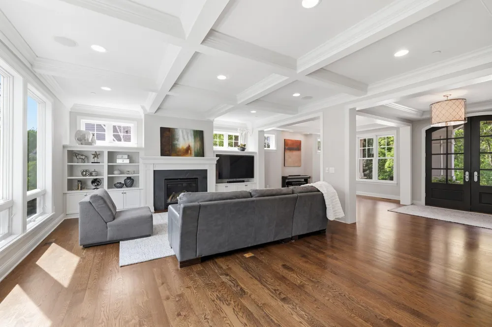 4410 Juleena Place Minnetonka, MN 55345
