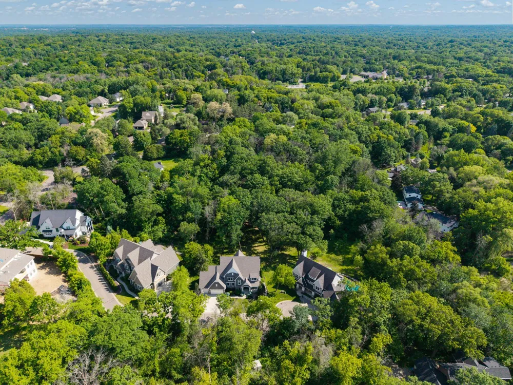 4410 Juleena Place Minnetonka, MN 55345