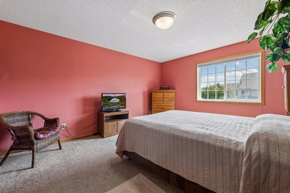 1685 Patriot Lane Waconia, MN 55387