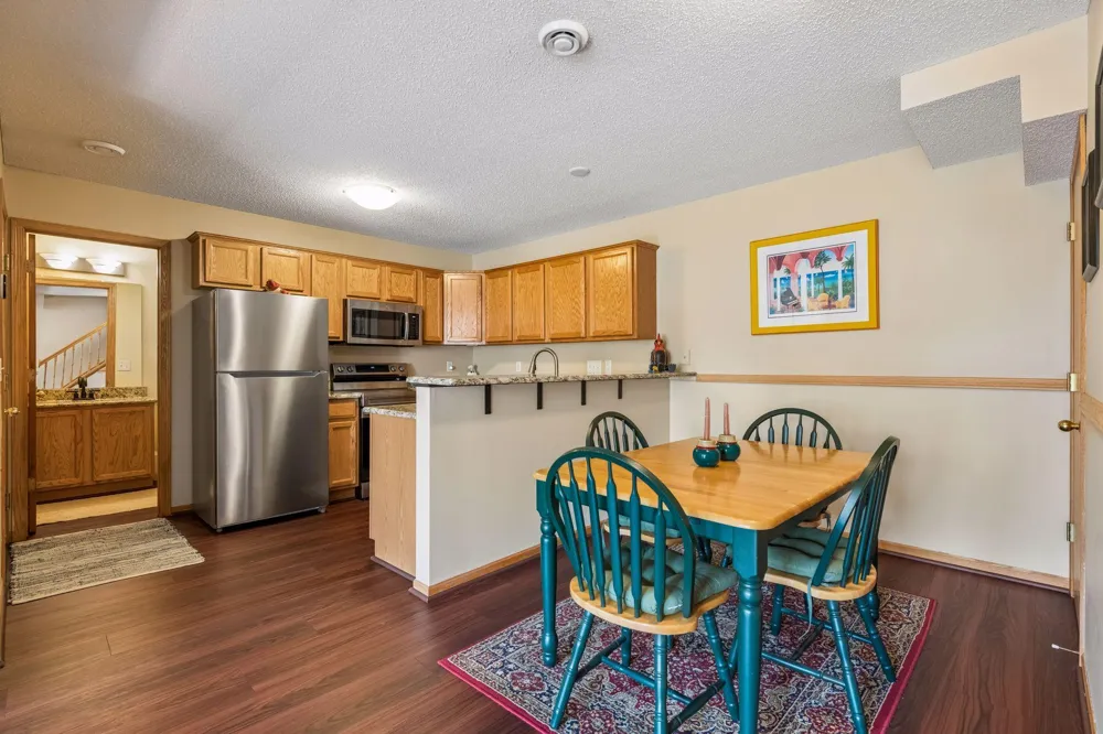 1685 Patriot Lane Waconia, MN 55387