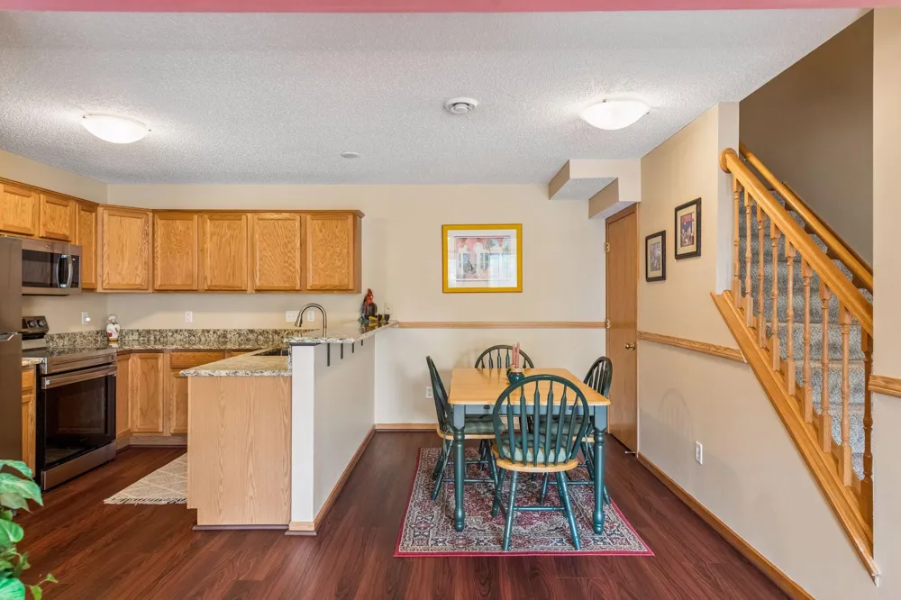 1685 Patriot Lane Waconia, MN 55387