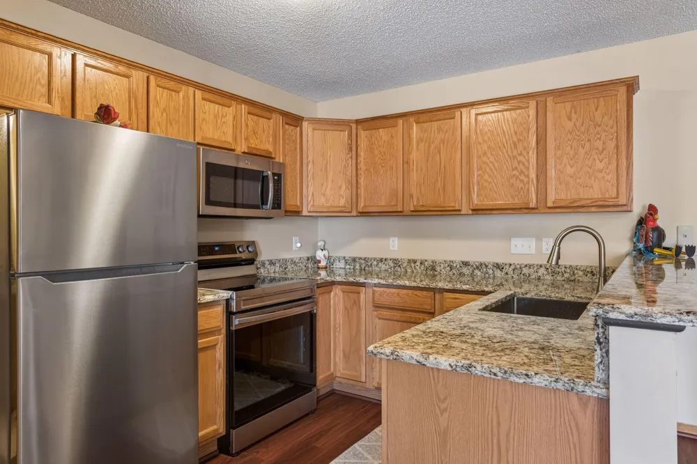 1685 Patriot Lane Waconia, MN 55387