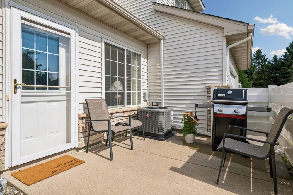 1685 Patriot Lane Waconia, MN 55387