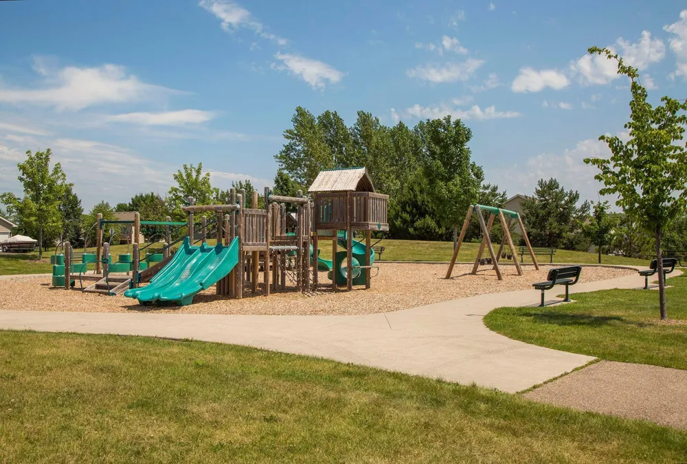 1685 Patriot Lane Waconia, MN 55387