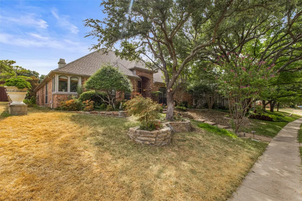 2616 Tulip Drive Richardson, TX 75082