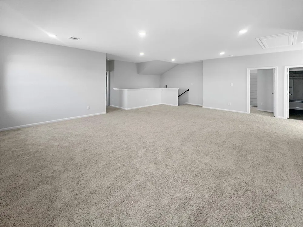 1941 E Riverside Circle Dayton, TX 77535