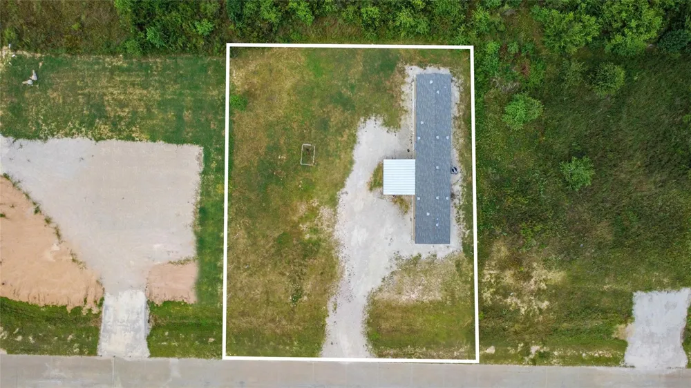 320 Road 5821 Cleveland, TX 77327