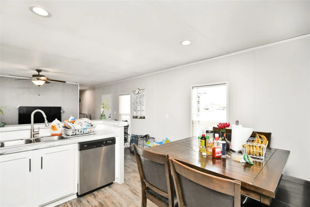 320 Road 5821 Cleveland, TX 77327