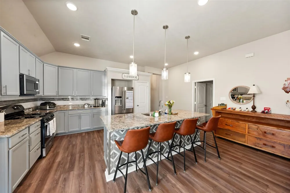 6315 Rockford Drive College Station, TX 77845