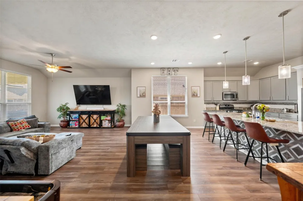 6315 Rockford Drive College Station, TX 77845