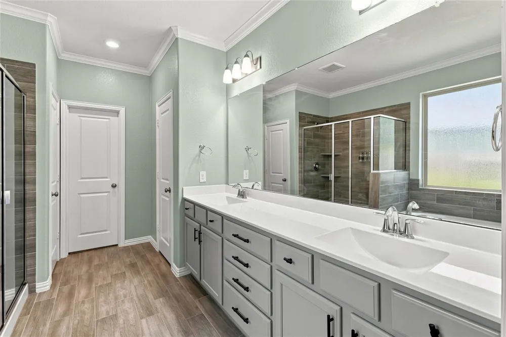 309 Lochvale Peak Court Montgomery, TX 77316