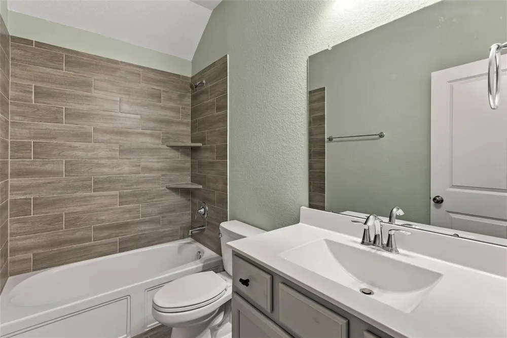309 Lochvale Peak Court Montgomery, TX 77316