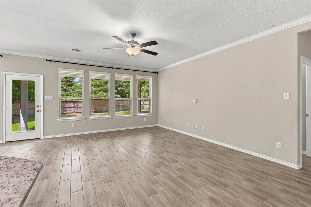309 Lochvale Peak Court Montgomery, TX 77316