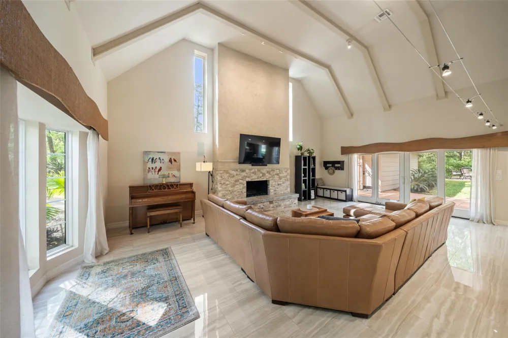 2918 Kings Forest Drive Kingwood, TX 77339