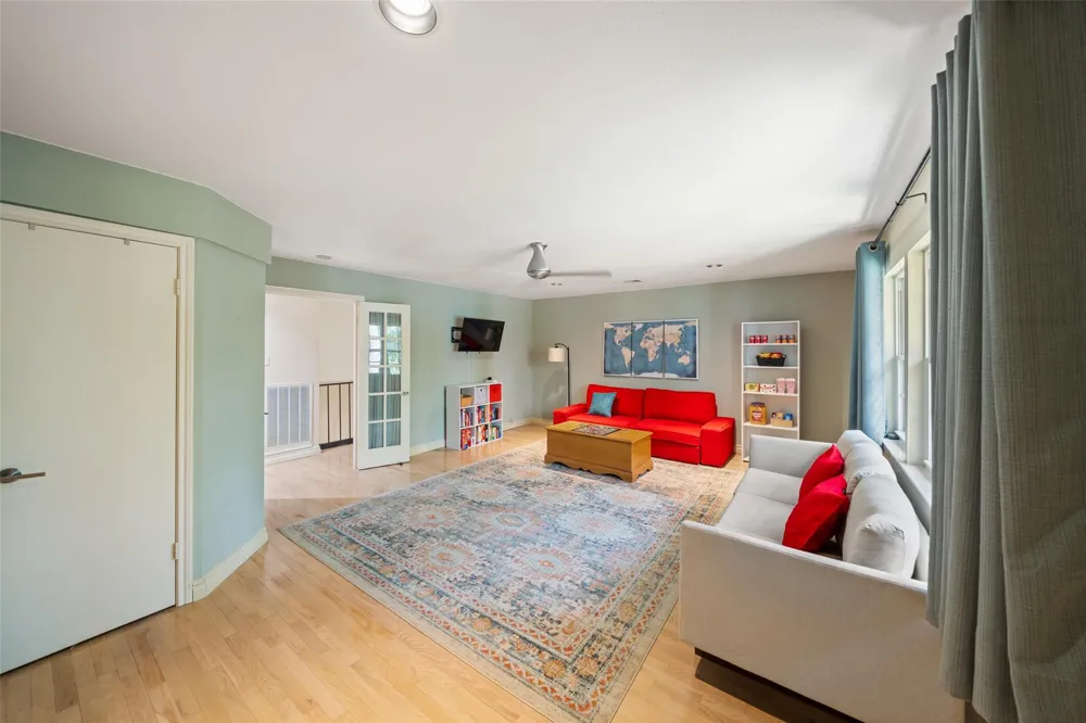2918 Kings Forest Drive Kingwood, TX 77339