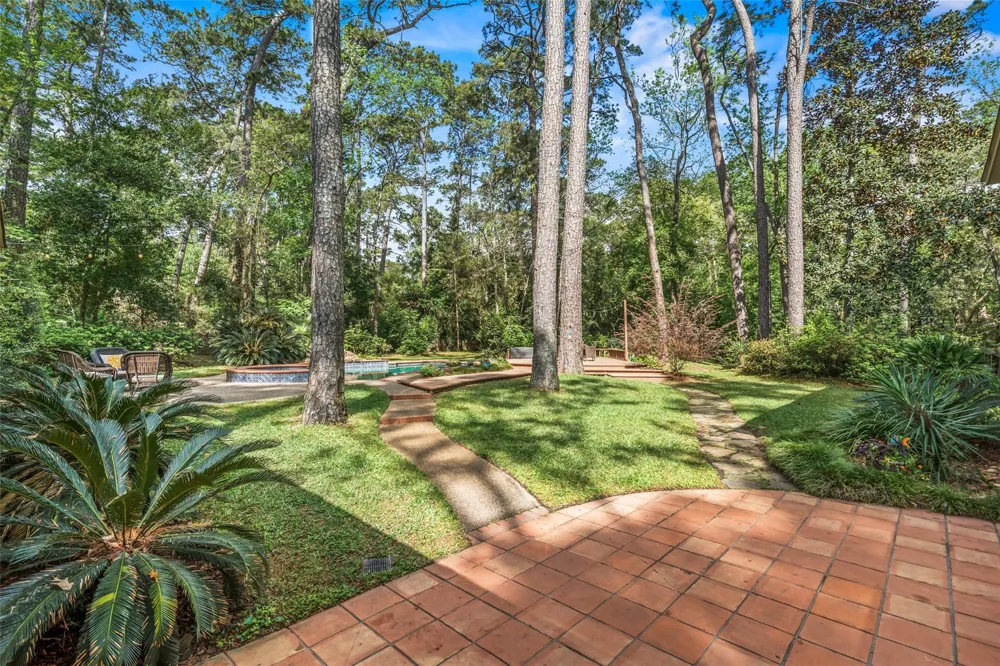 2918 Kings Forest Drive Kingwood, TX 77339