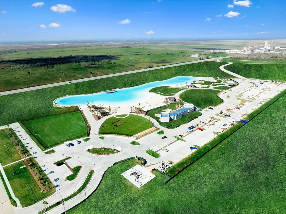 1610 River Scene Trail Dayton, TX 77535