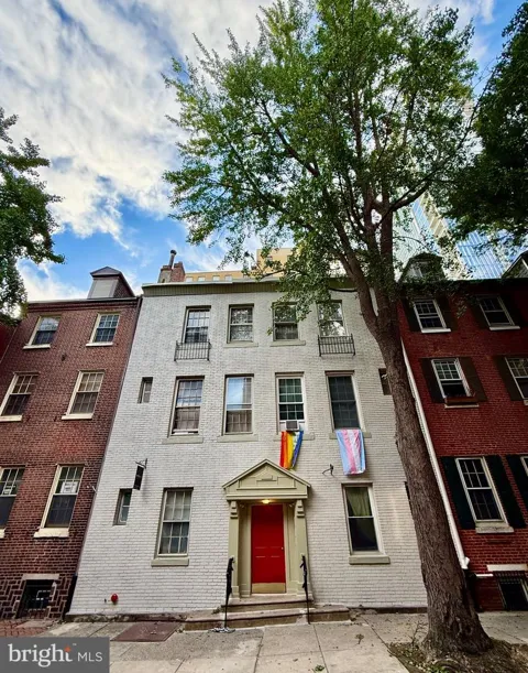 330 S JUNIPER STREET #1B