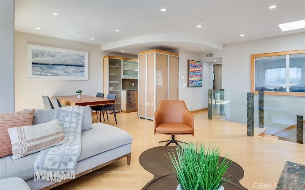 1136 Monterey Hermosa Beach, CA 90254