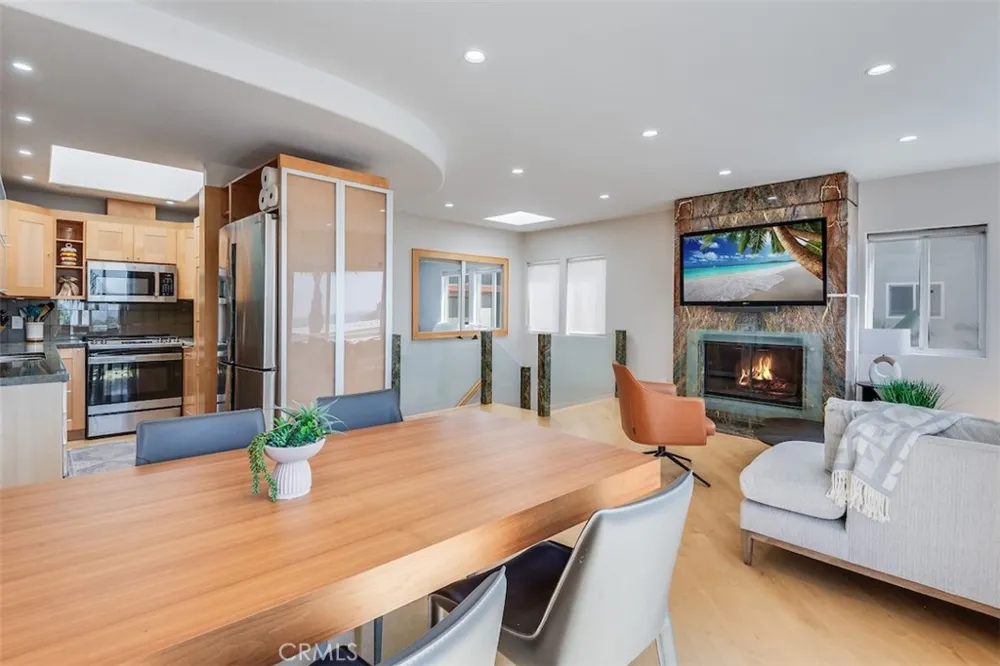 1136 Monterey Hermosa Beach, CA 90254