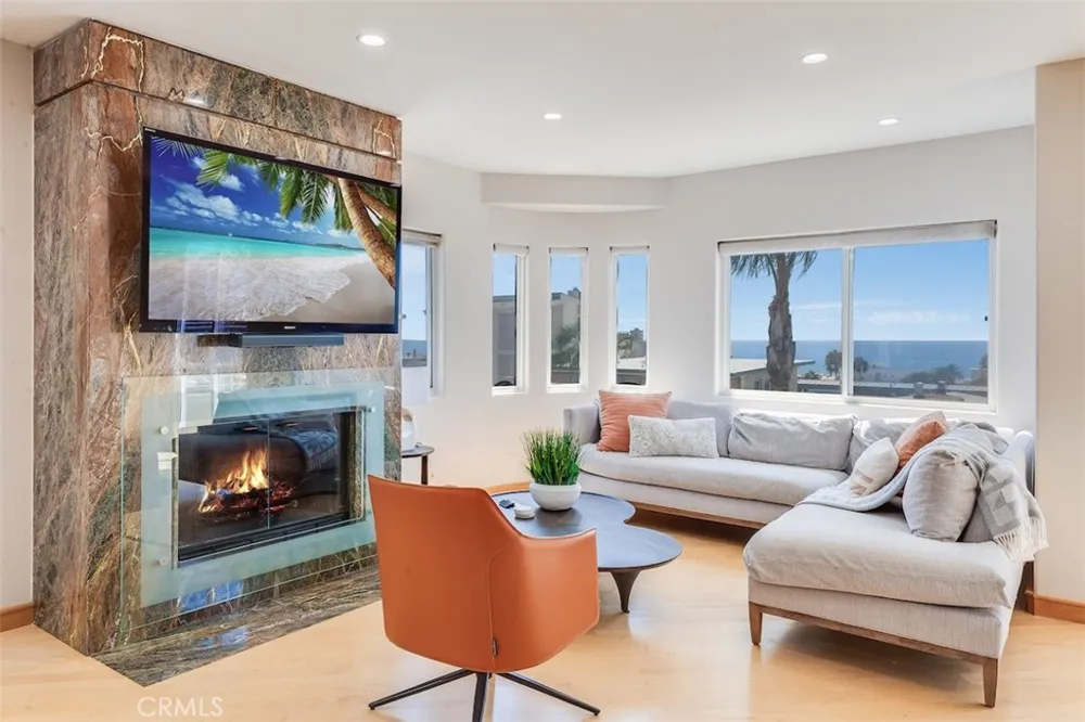 1136 Monterey Hermosa Beach, CA 90254