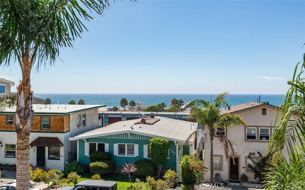 1136 Monterey Hermosa Beach, CA 90254
