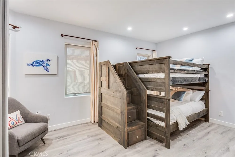 1136 Monterey Hermosa Beach, CA 90254