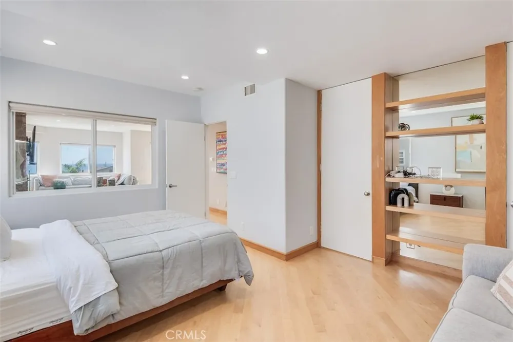 1136 Monterey Hermosa Beach, CA 90254