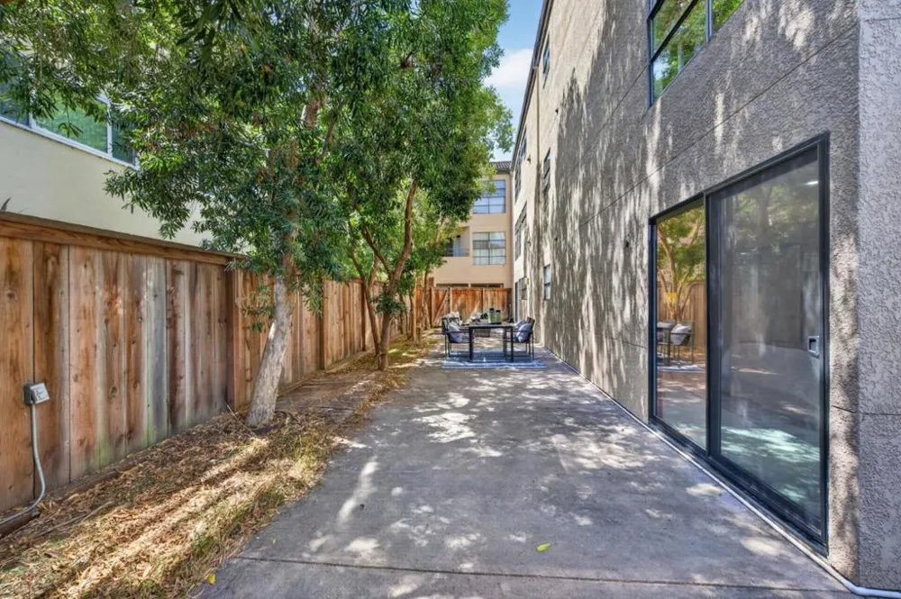35 9th Avenue #5 San Mateo, CA 94401
