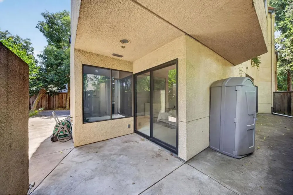 35 9th Avenue #5 San Mateo, CA 94401