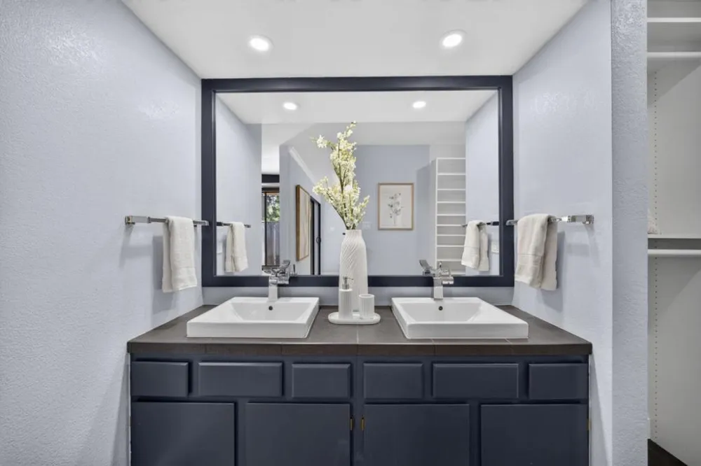 35 9th Avenue #5 San Mateo, CA 94401
