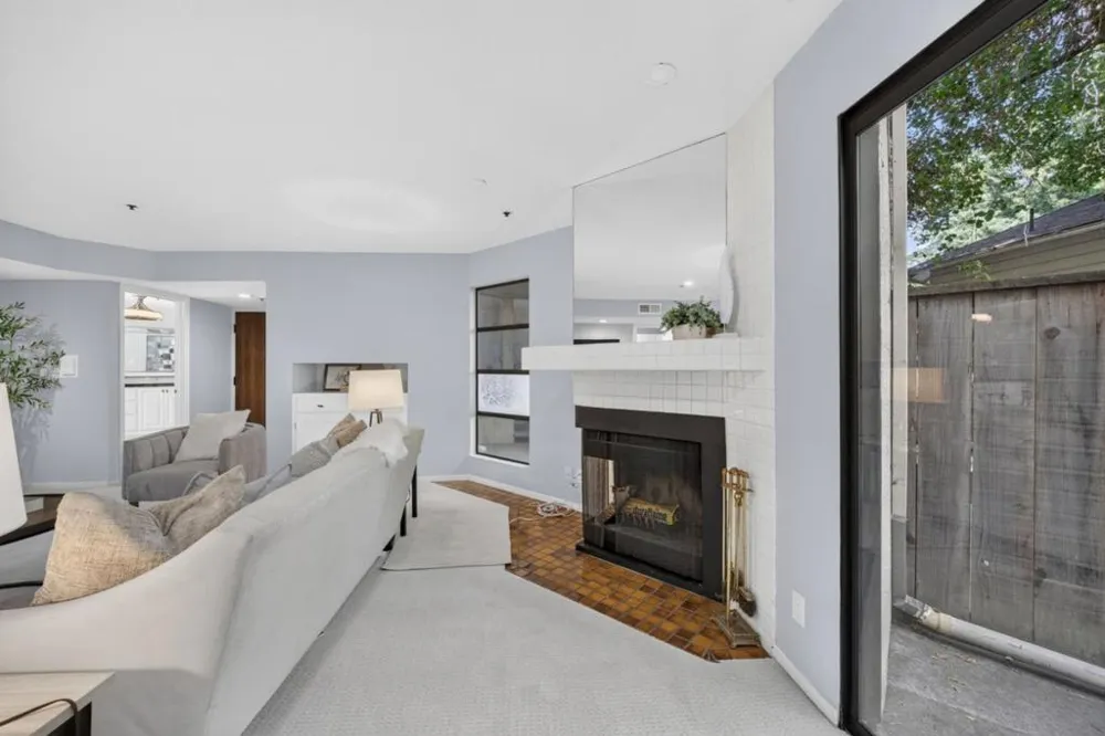 35 9th Avenue #5 San Mateo, CA 94401