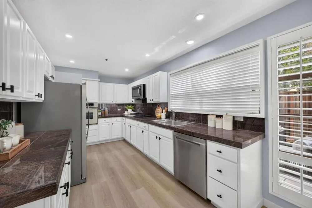35 9th Avenue #5 San Mateo, CA 94401