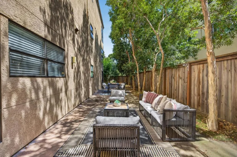 35 9th Avenue #5 San Mateo, CA 94401