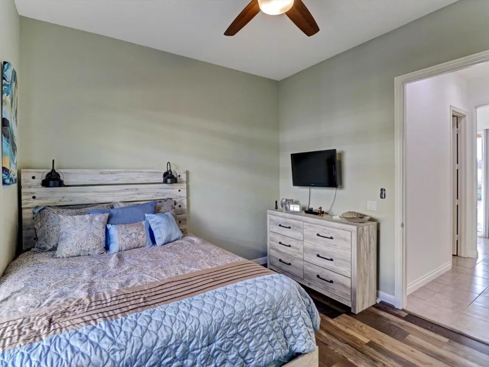 4559 Via Veneto Palm Desert, CA 92260