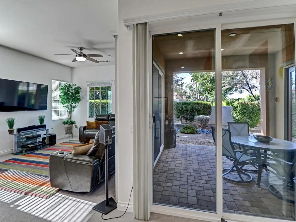 4559 Via Veneto Palm Desert, CA 92260